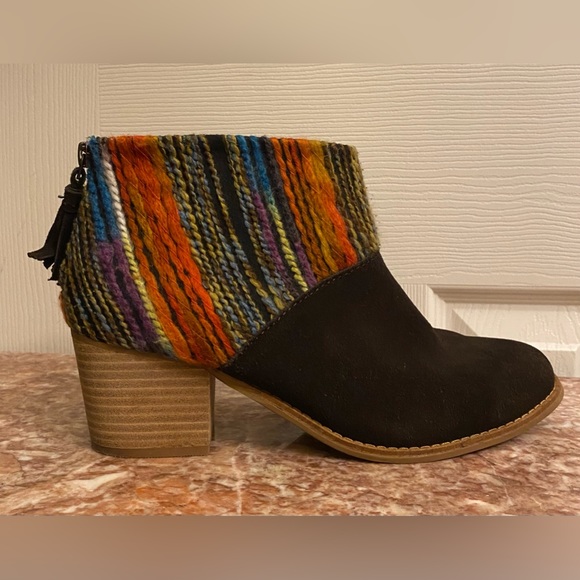 TOM’S Leila Chocolate Suede Multi colored Textile Ankle Boots; Size 9.5; LNWOT. - Picture 6 of 12
